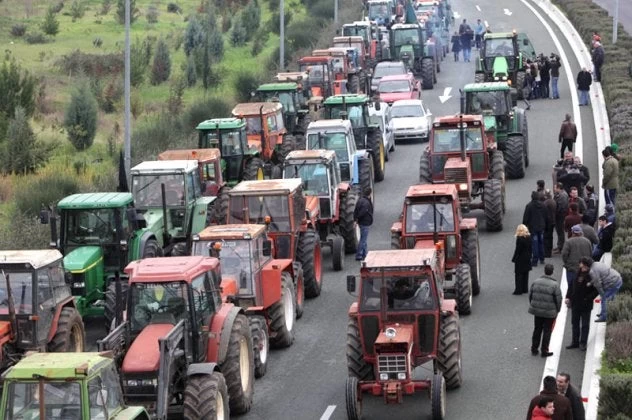Κλιμακώνουν τις κινητοποιήσεις τους οι αγρότες: Πότε θα κλείσουν τις σήραγγες των Τεμπών